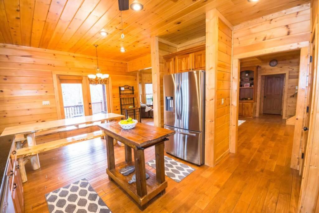 Christmas Lodge-Secluded Near Downtown Blue Ridge Exterior foto